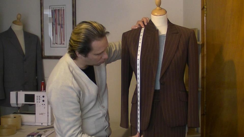 Learn to sew with your host at the sewng guru, michael coates is demonstrating how to measure a ladies tailored jacket #learntosew #howtosew.